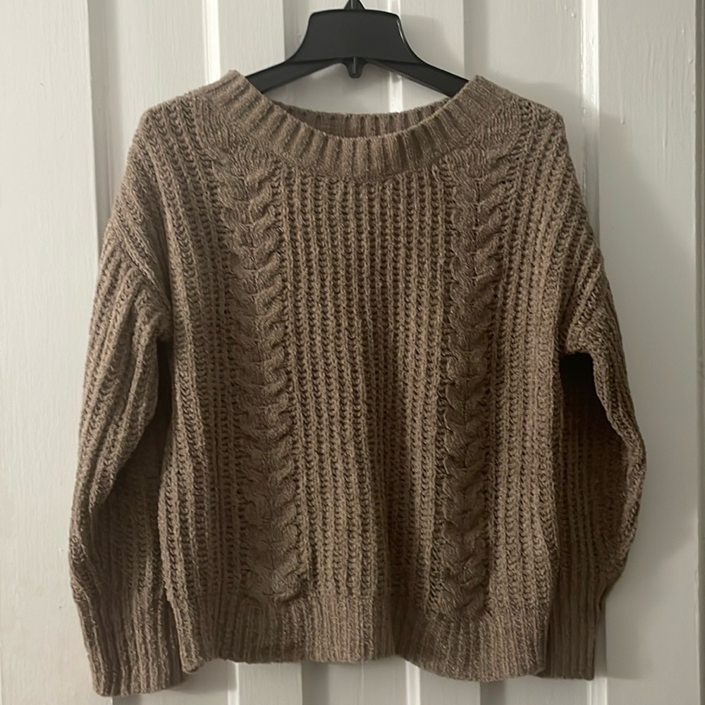 Light weight super soft knit pullover sweater